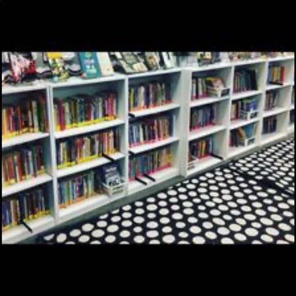 Books 4/$10 or 10/$20 Kids Children’s Elementary Classroom Library - Picture 5 of 5